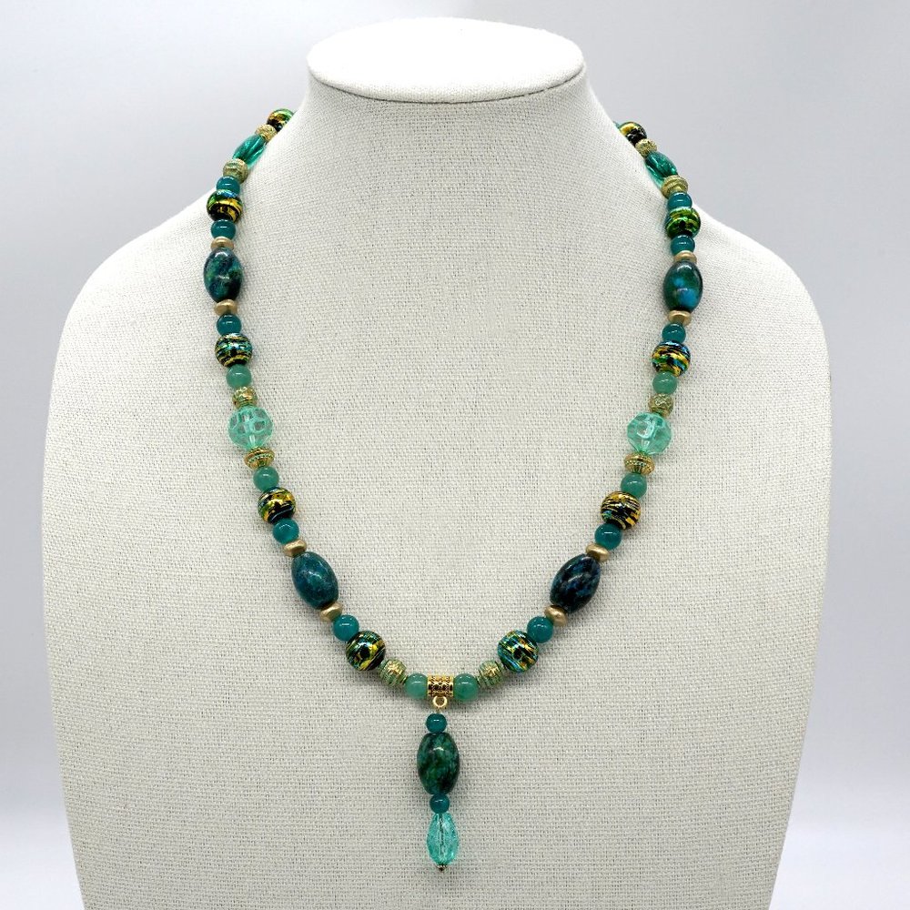 Aladdin color theme necklace. Green, Blue. - Picture 1 of 4